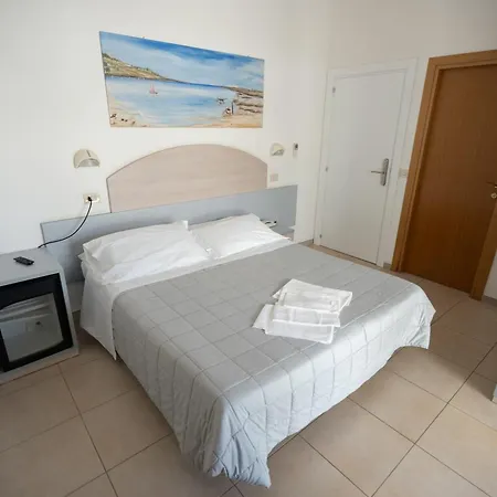 Hotel Petite Fleur Alba Adriatica Exterior foto